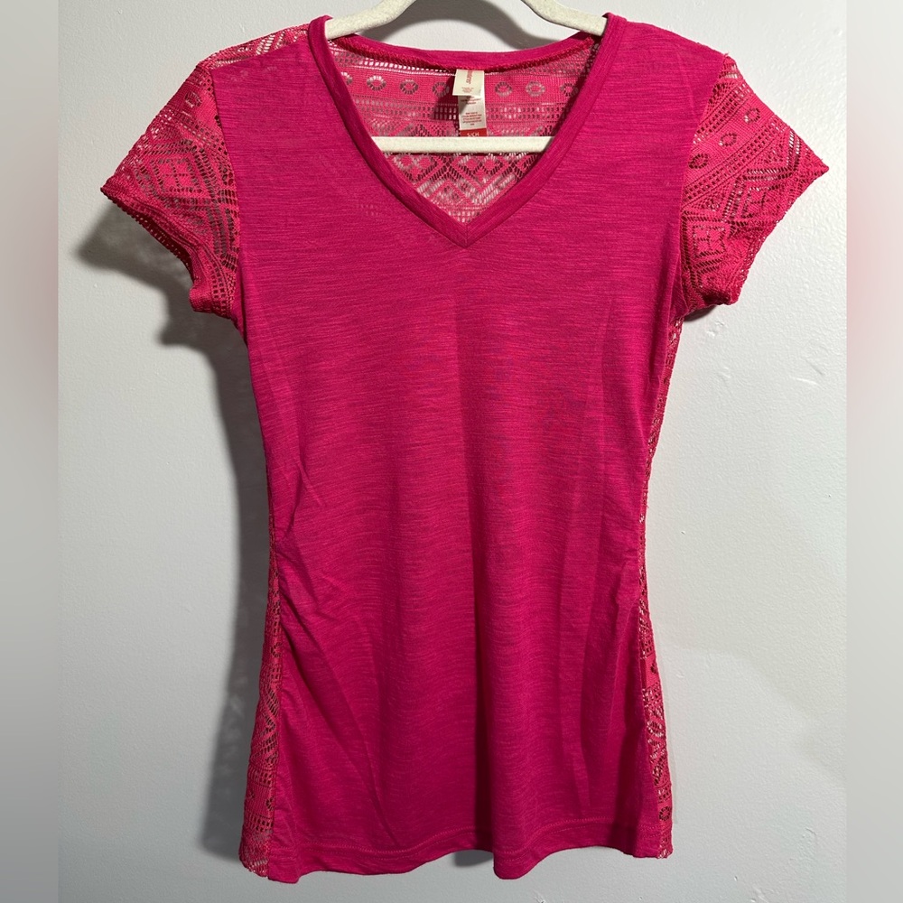 No Boundaries Women's Junior S (3-5) Pink Lace Back Short Sleeve Top | SKU 0911